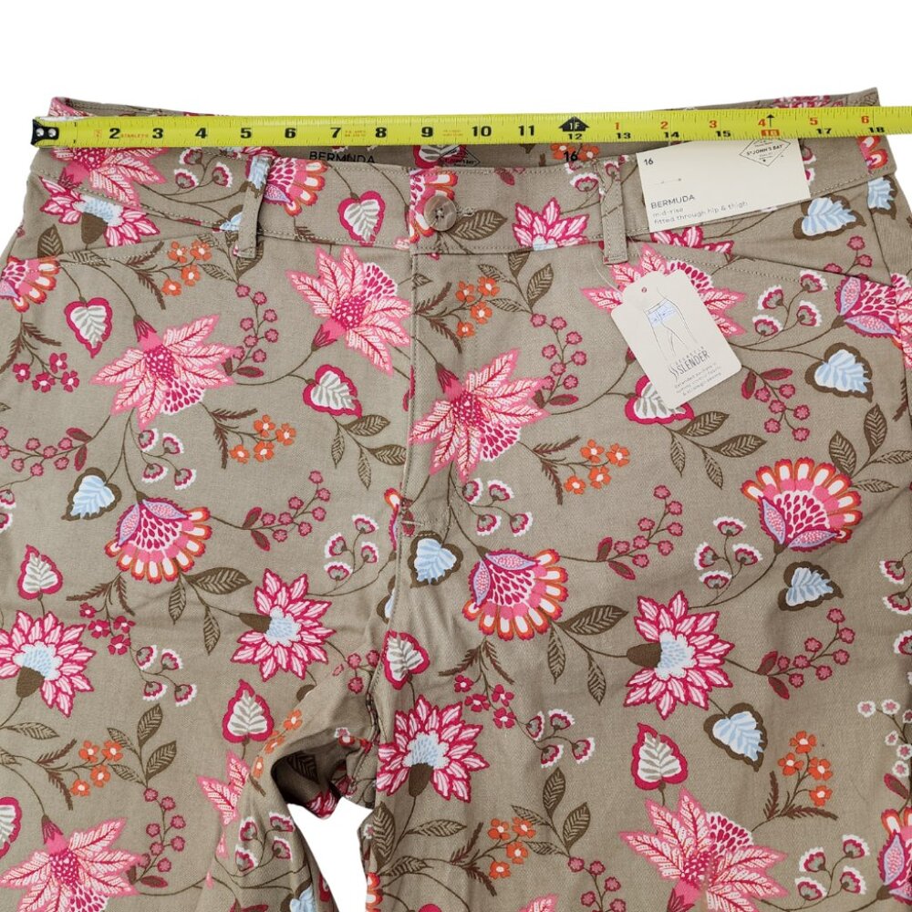 New St Johns Bay Womens 16 36x11 Mid Rise Floral Secretly Slender Bermuda Shorts - Picture 7 of 15